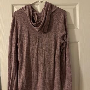 Maternity/nursing shirt. Pink with hood. Pleasant weight